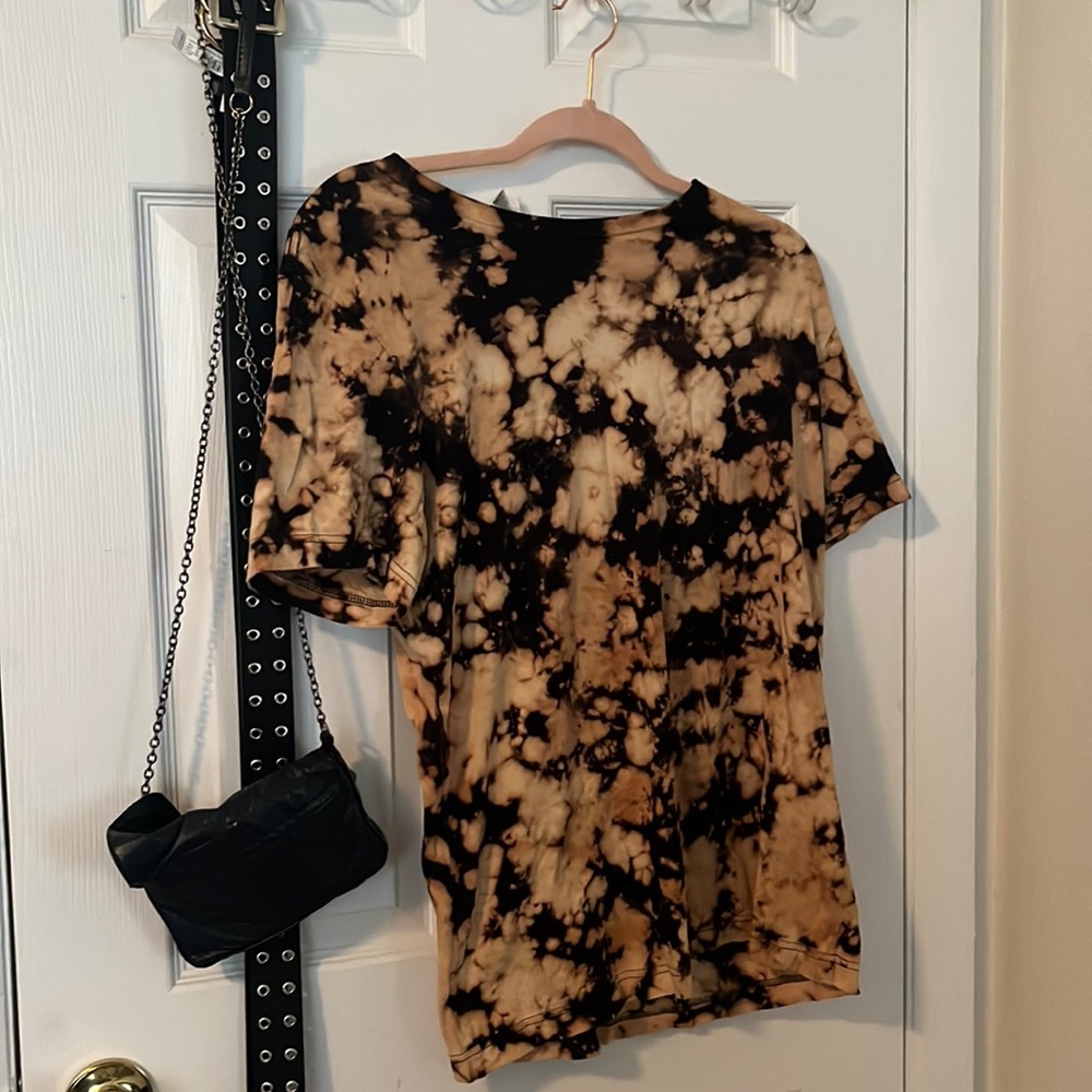 Acid wash tee shirt